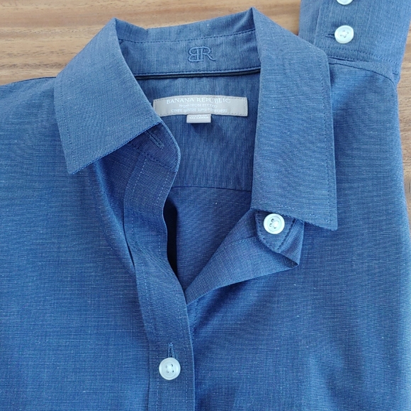 Banana Republic Women's Button Shirt Size 2 - Picture 6 of 6